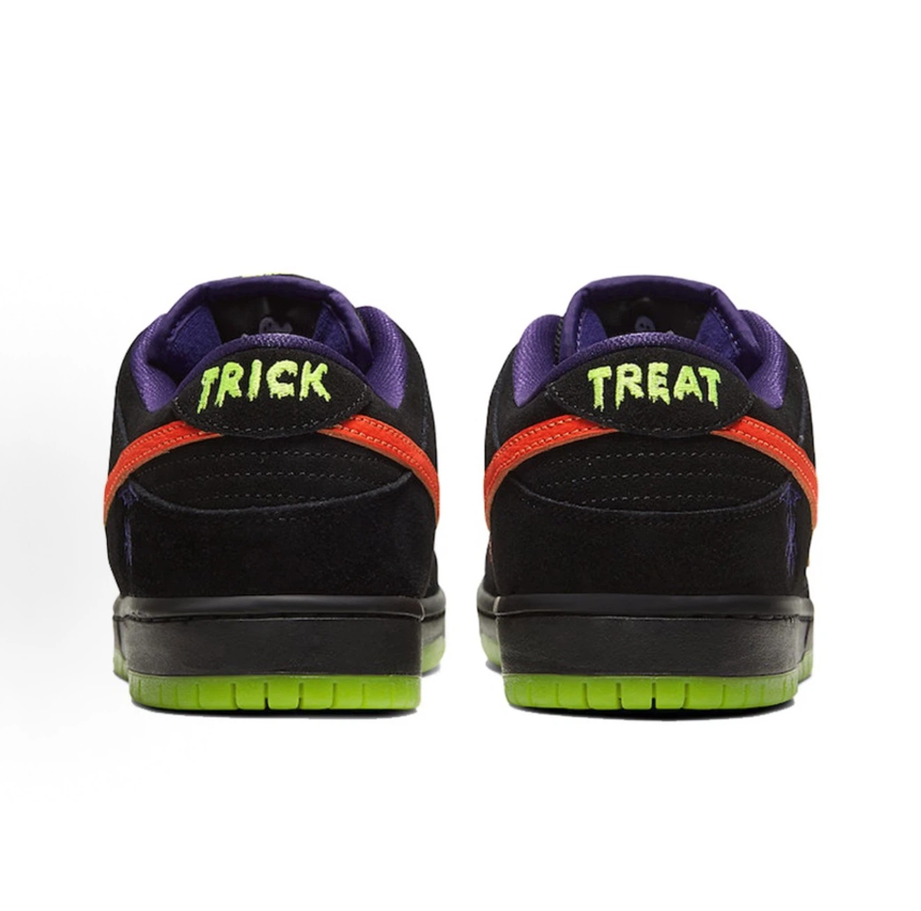 Men’s Dunk Low sneakers with military-inspired patchwork upper, featuring brown, black and olive green suede and canvas materials. Visible stitching details, black Swoosh and gum rubber outsole, perfect for Halloween vintage streetwear.